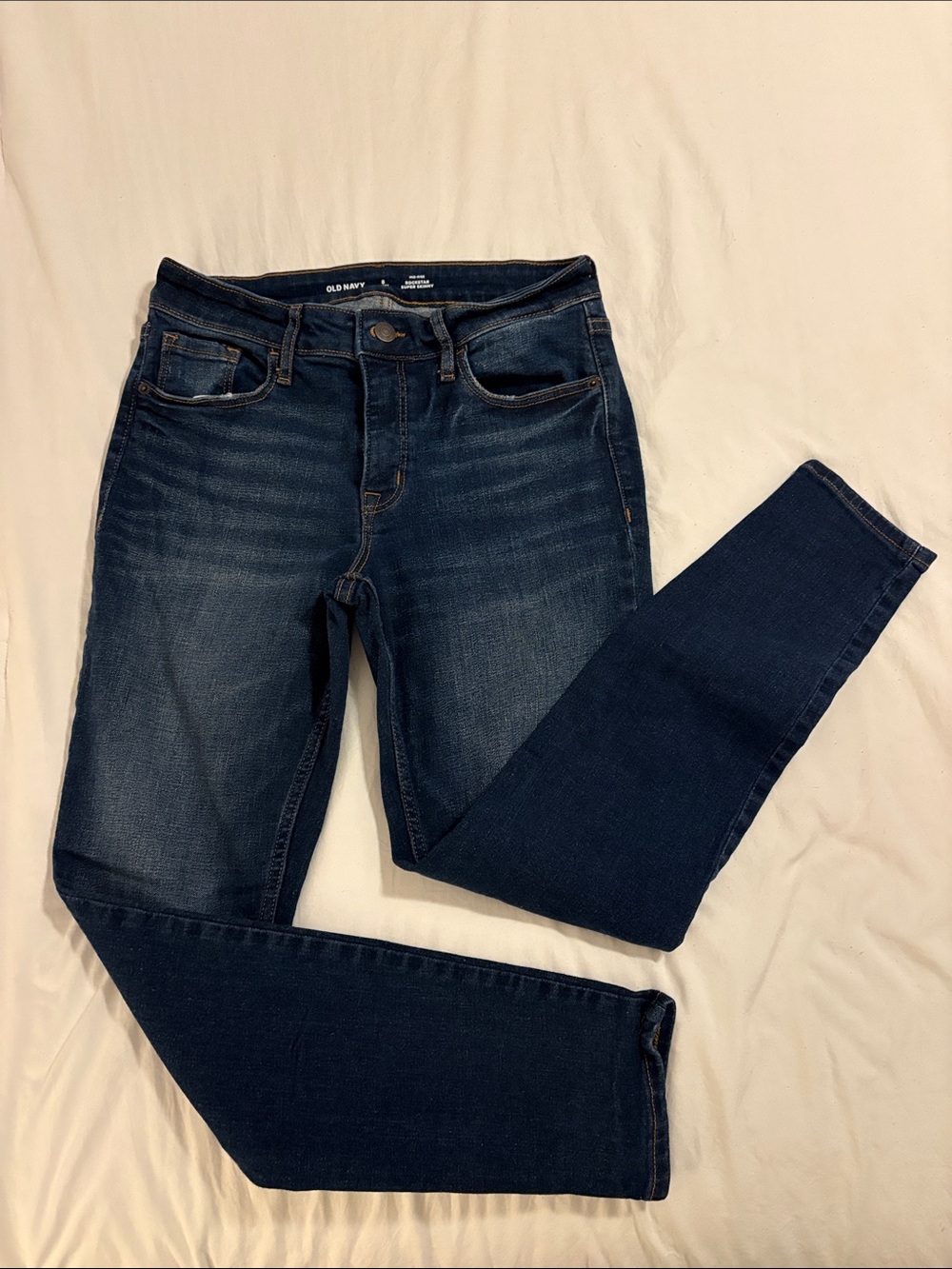 Old Navy Women's Indigo Skinny Jeans -short